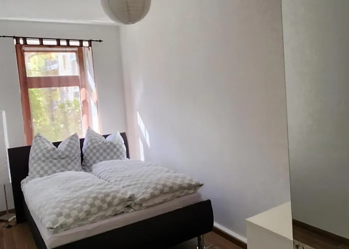 Zum Kleingarten * لبسيا